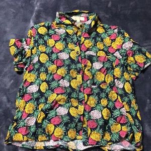Hawaiian shirt with pineapples